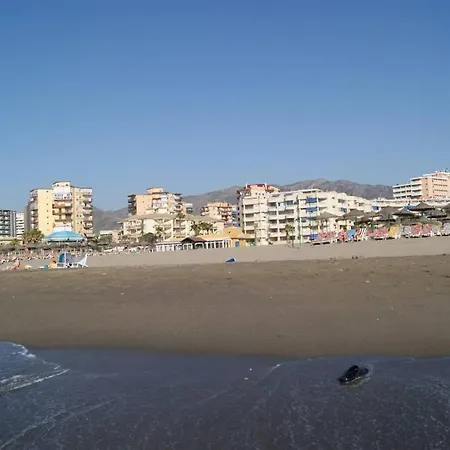 Two Minutes Beach 4th Floor, Torremolinos, Wifi, Kitchen. Two Beds *